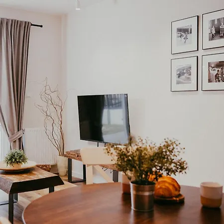 Old Town- Main Railway Station Apartment
